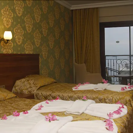 Meril Boutique 3* טורונץ'